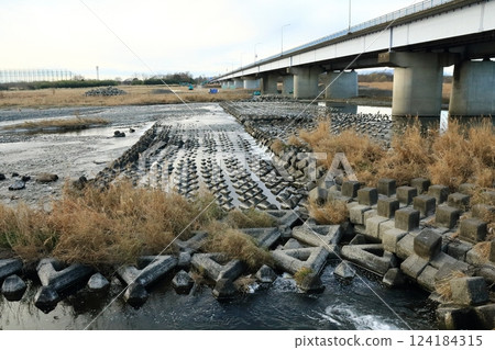 荒川大橋及其地面支撐工程 124184315