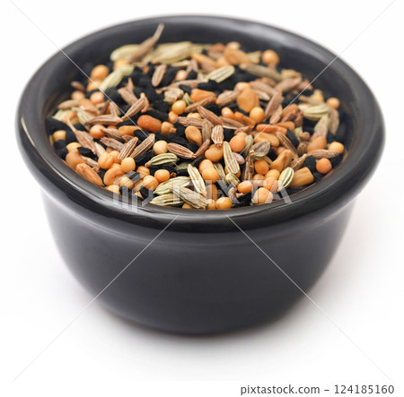 Mixed spices named as pach foron masala Mixed spices named as pach foron masala 124185160