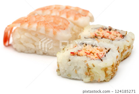 Sushi assorted 124185271