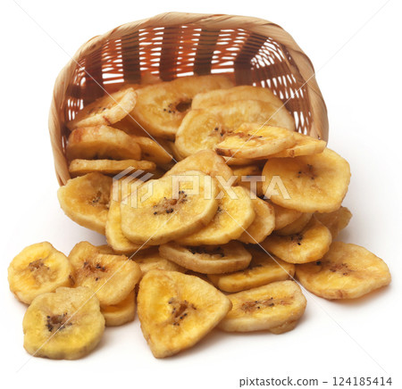 Banana chips 124185414
