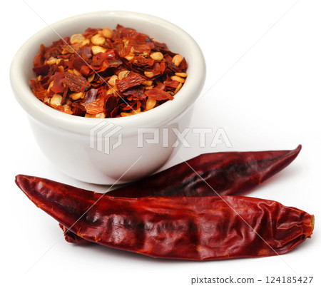 Crushed chilies 124185427