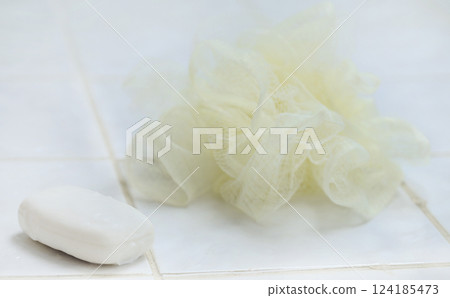 Body scrubber Body scrubber 124185473