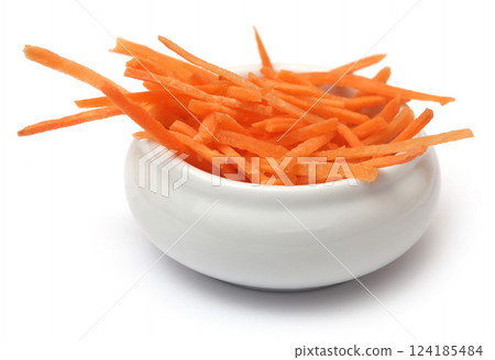 Sliced carrot in a bowl 124185484