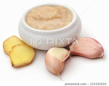 Ginger and garlic with paste Ginger and garlic with paste 124185810