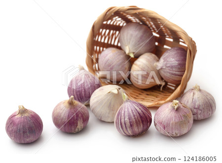 Solo or single clove garlic 124186005