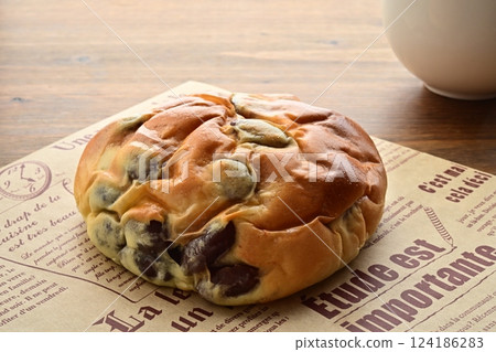 Red kidney bean bread Red kidney bean bread 124186283