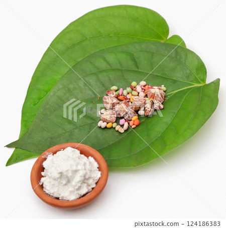 Betel leaf and its spices Betel leaf and its spices 124186383