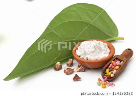 Betel leaf and its spices Betel leaf and its spices 124186388