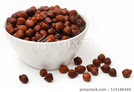 Boiled chickpea in a bowl 124186489