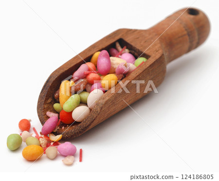 Colorful paan masala 124186805