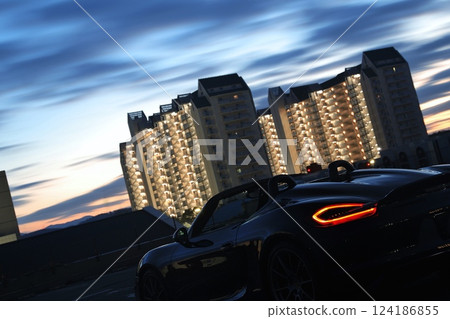 有光澤的黑色敞篷車 124186855