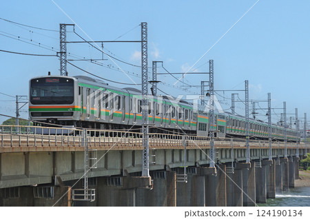 Tokaido Main Line Chigasaki-Hiratsuka JR East E231 Series 1000 series K-17 formation (Koufutsu) Tokaido Main Line Chigasaki-Hiratsuka JR East E231 Series 1000 series K-17 formation (Koufutsu) 124190134