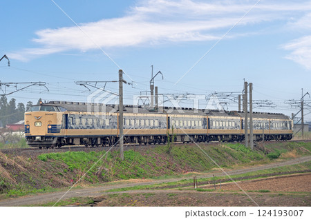 奧羽本線 石川~弘前 JR東日本583系N1+N2列車(秋田)特快 奧羽本線 石川~弘前 JR東日本583系N1+N2列車(秋田)特快 124193007
