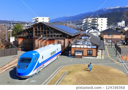 [Ehime Prefecture] Shikoku Railway Museum and free gauge train on a clear day 124198368