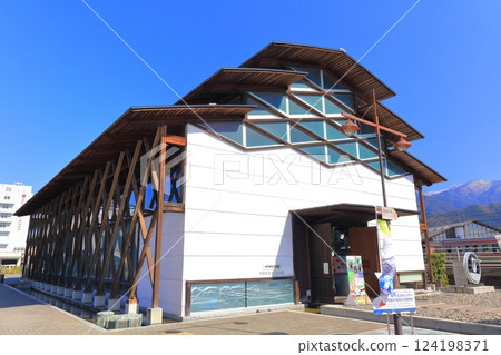 [Ehime Prefecture] The north building of the Shikoku Railway Cultural Museum on a clear day 124198371