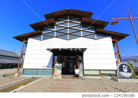 [Ehime Prefecture] The north building of the Shikoku Railway Cultural Museum on a clear day 124198386