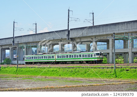 Joetsu Line, Itsukamachi-Ura, JR East, 115 series, S10 train (Niigata) 124199370