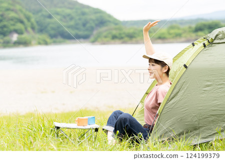 Beautiful Japanese women 124199379