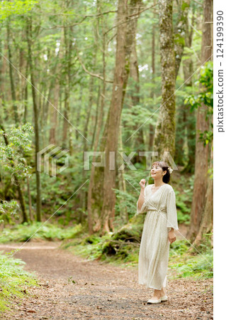 美麗的日本女性 124199390