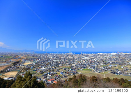 [Ehime Prefecture] Clear skies in Saijo city 124199500