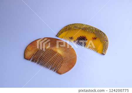 Antique comb and hairpin Antique comb and hairpin 124200775