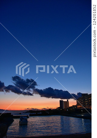Sunset seen from Nojimazaki Park Sunset seen from Nojimazaki Park 124201852