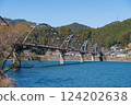 Tenryu River and bridge in winter (Shizuoka Prefecture) 124202638