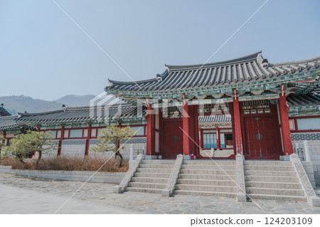 Ancient Korean Architectural Scenery 124203109