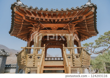 Ancient Korean Architectural Scenery 124203116