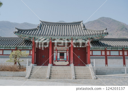 Ancient Korean Architectural Scenery 124203137