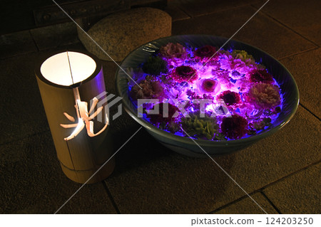 花水盆和竹燈籠 124203250