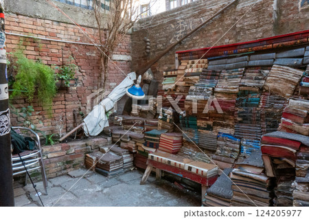 Libreria Acqua Alta, in Venice 124205977