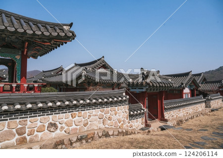 Ancient Korean Architectural Scenery 124206114