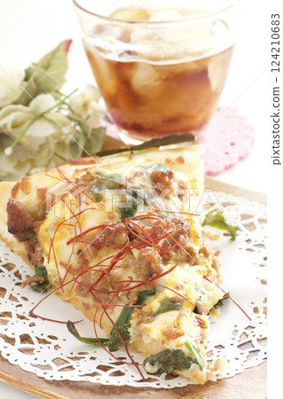 Beef and chive bulgogi pizza Beef and chive bulgogi pizza 124210683