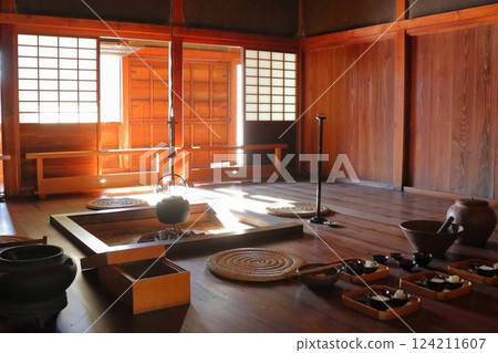 歷史遺跡:根城廣場 - 本丸遺址復原 - 日本百座城堡之一(青森) 歷史遺跡:根城廣場 - 本丸遺址復原 - 日本百座城堡之一(青森) 124211607