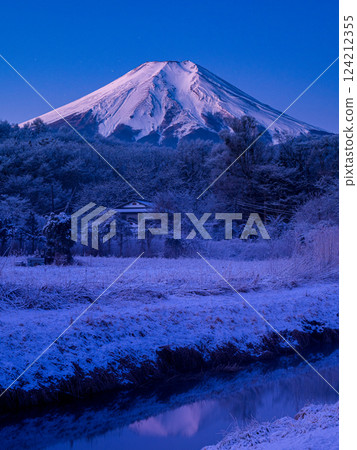 Winter scenery of Oshino Village and Mt. Fuji during blue hour 124212355