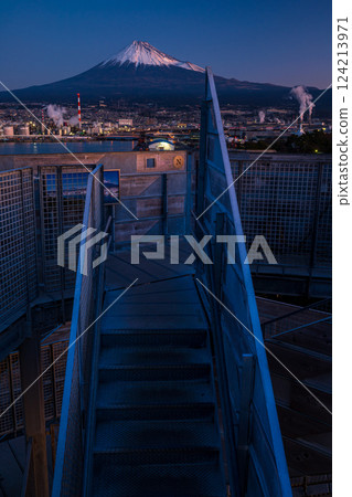 Mount Fuji at dawn as seen from the rooftop of Dragon Tower at Tagonoura Port 124213971
