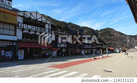 Kiso Fukushima Station Square 124215123