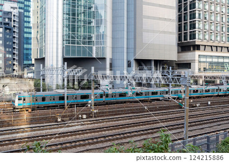 【京濱東北線】駛向橫濱的本地列車 【京濱東北線】駛向橫濱的本地列車 124215886