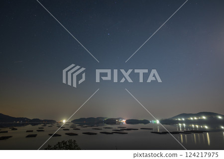 Beautiful scenery of the dawn at Sakomon in Setouchi city, Okayama prefecture, Japan 124217975