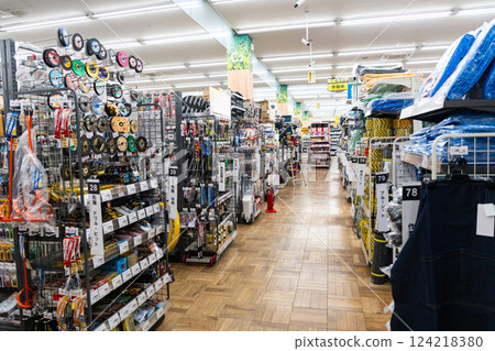 東京都狛江市和泉本町Unidy狛江店1樓工具銷售區 124218380