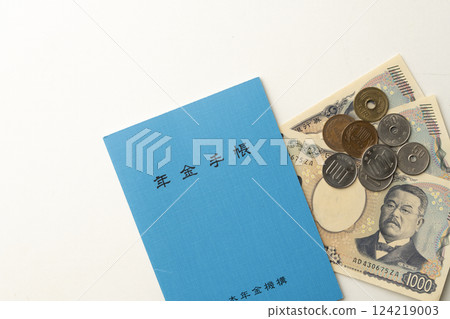 退休金簿和硬幣-遺失的退休金 124219003