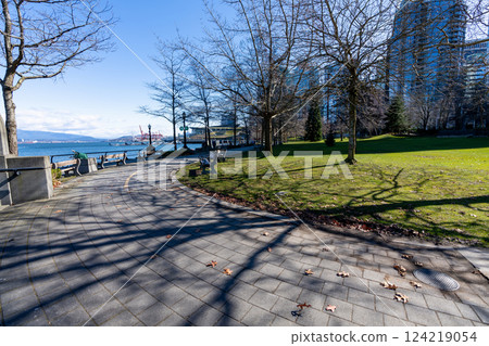Vancouver, BC, Canada - MAR 15 2021 : Harbour Green Park, on the Vancouver Harbour shore. 124219054