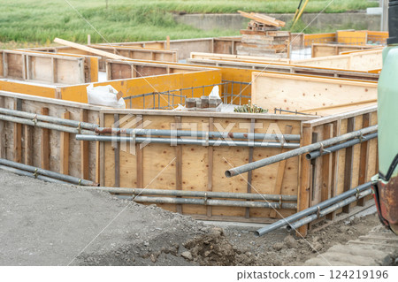 房屋地基、板基礎、混凝土、混凝土地板的施工 124219196