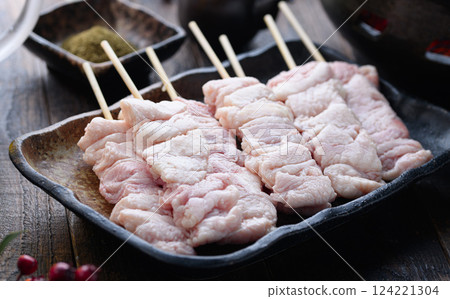 烤前烤雞肉串(雞皮串) 烤前烤雞肉串(雞皮串) 124221304