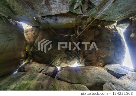 Ishimakitai burial mound 124221568