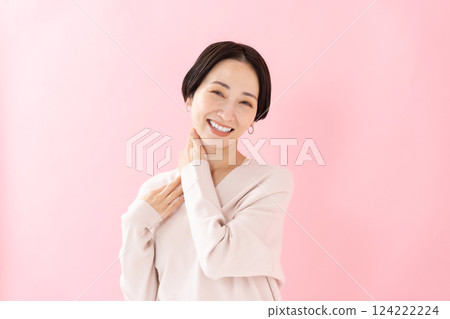 Female Beauty Massage 124222224