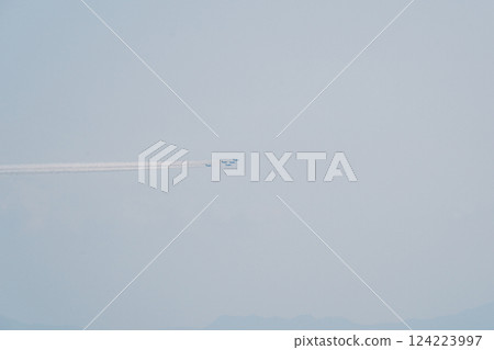 藍色衝擊波飛機編隊飛行 藍色衝擊波飛機編隊飛行 124223997