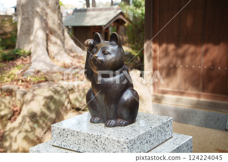 豪德寺的招財貓在向遊客招手 124224045