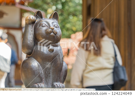 豪德寺的招財貓在向遊客招手 124224049